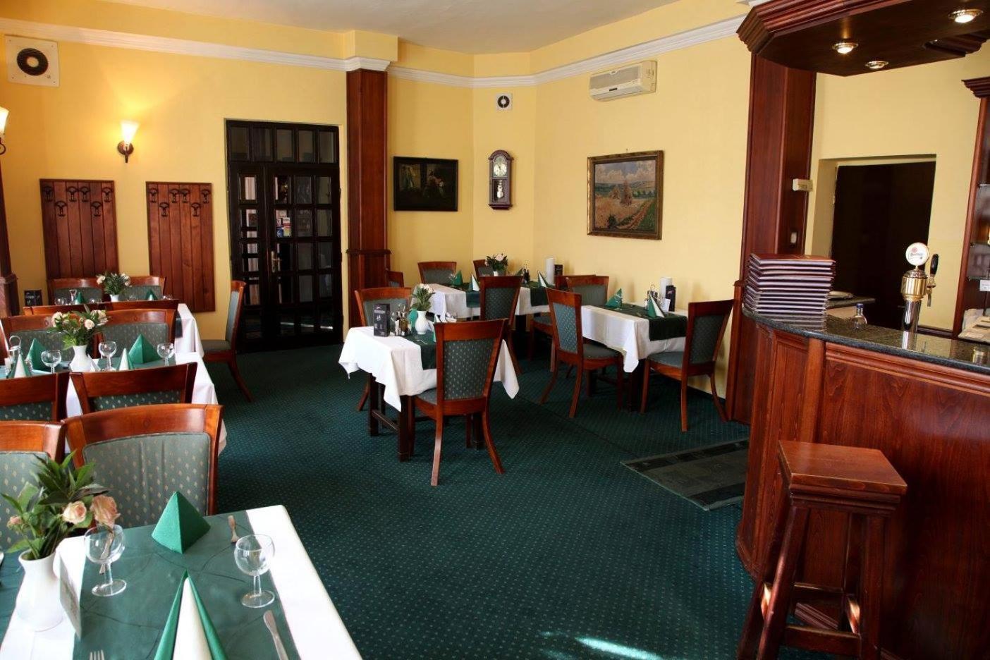 Hotel P7 Łuczeniec Zewnętrze zdjęcie